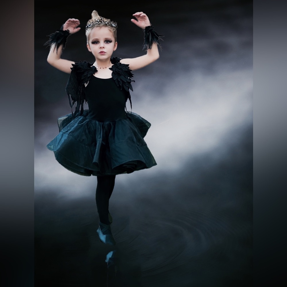 Mini SilverShades is 7 years old!! - Picture 4 of 12